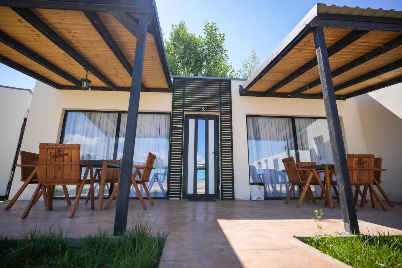 Bungalowuri "Doi Cocosi " Villa โฮเรซู ภายนอก รูปภาพ